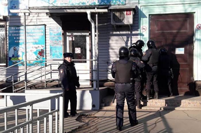 Охранника колледжа в Благовещенске задержали после стрельбы