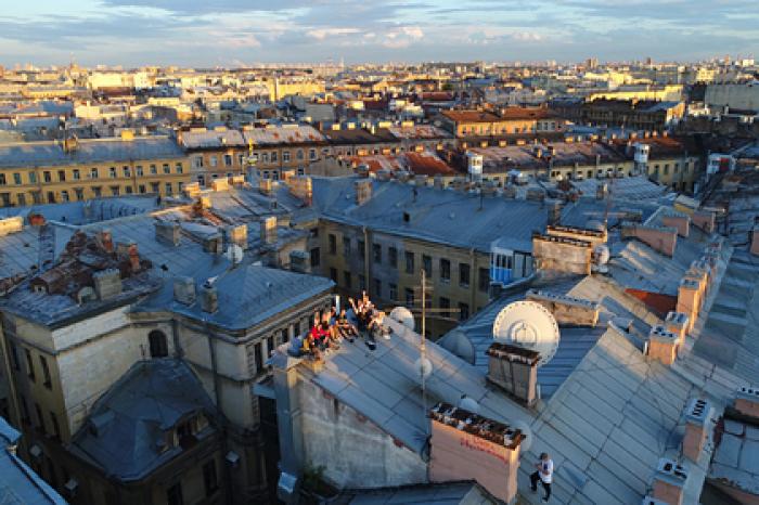 Подсчитана стоимость жилья на главной барной улице Петербурга