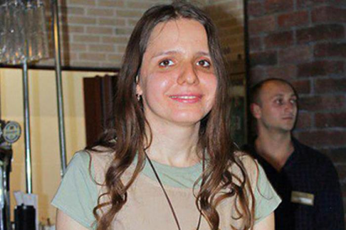 Пропавшую журналистку нашли свернувшейся клубком за православным храмом