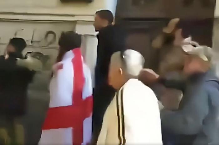 Разгон протестов возле парламента Грузии сняли на видео