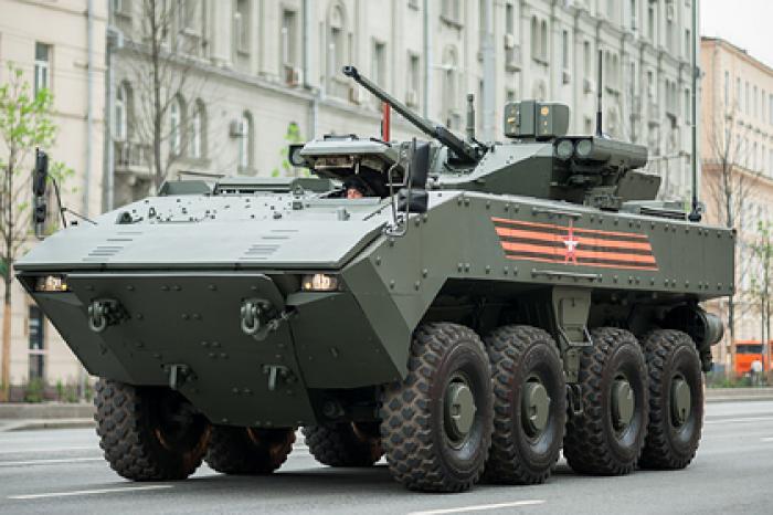 Российские БТР и БМП назвали бесполезными «автобусами»