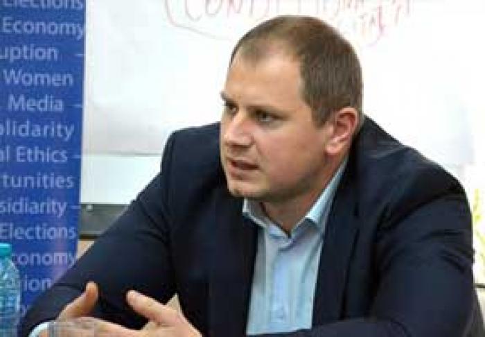 ŞTEFAN GLIGOR: GUVERNUL A FĂCUT UN PAS CURAJOS ŞI NECESAR