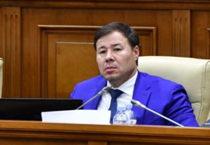 UN DEPUTAT SOCIALIST CONSIDERĂ CĂ ESTE PUŢIN PROBABIL CA ÎN MOLDOVA SĂ SE PRODUCĂ UN MAIDAN