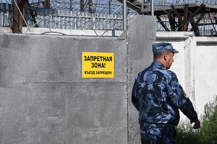 Замглавы ФСИН рассказал о неудачных попытках заглушить сотовую связь в тюрьмах