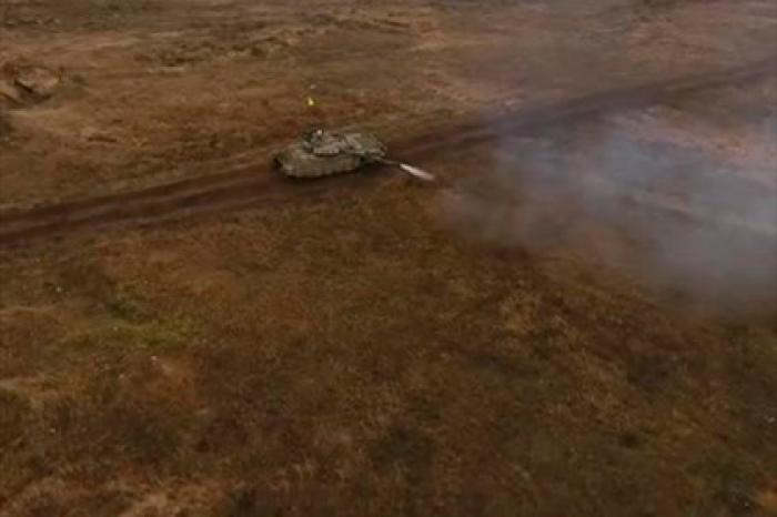 Безостановочная стрельба Т-72 на ходу попала на видео