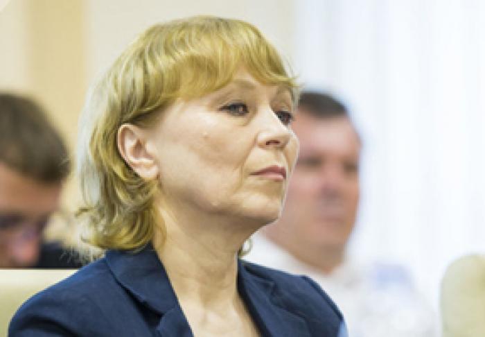 FOSTUL MINISTRU AL SĂNĂTĂŢII A CRITICAT GUVERNAREA PENTRU CREȘTEREA NUMĂRULUI DE AEROPORTURI ŞI NEGLIJAREA MEDICINII