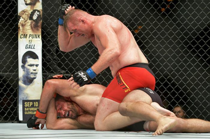 Глава Bellator назвал потенциального соперника Емельяненко в следующем бою