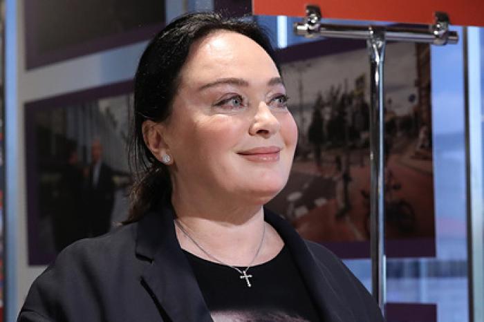 Гузеева поведала о борьбе с алкоголизмом и лишним весом