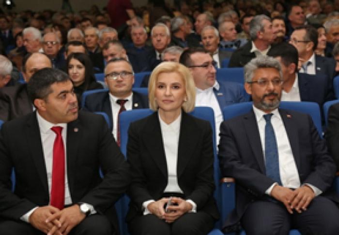 LA COMRAT AU FOST MARCAŢI 25 DE ANI DE LA FORMAREA AUTONOMIEI GĂGĂUZE