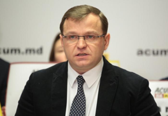 LIDERUL PLATFORMEI „DA” CONSIDERĂ CĂ BLOCUL ACUM TREBUIA SĂ RĂMÂNĂ LA PUTERE