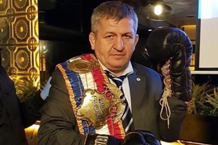 Отец Нурмагомедова пообещал «достать Макгрегора»