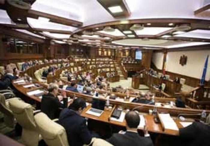 PARLAMENTUL A ADOPTAT LEGEA BUGETULUI DE STAT PENTRU ANUL 2020 CU UN DEFICIT DE 7,4 MLRD. LEI