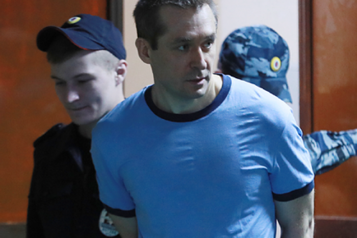 Полковник-миллиардер Захарченко рассказал об отвратительных условиях в колонии