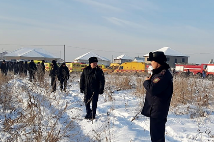 Появилась аудиозапись переговоров экипажа разбившегося в Казахстане самолета