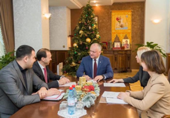 PREŞEDINTELE IGOR DODON SALUTĂ RELUAREA ACTIVITĂŢII GRUPULUI COMUN DE LUCRU ÎN VEDEREA ARMONIZĂRII ACTELOR JURIDICE ALE GĂGĂUZIEI CU LEGISLAȚIA NAȚIONALĂ