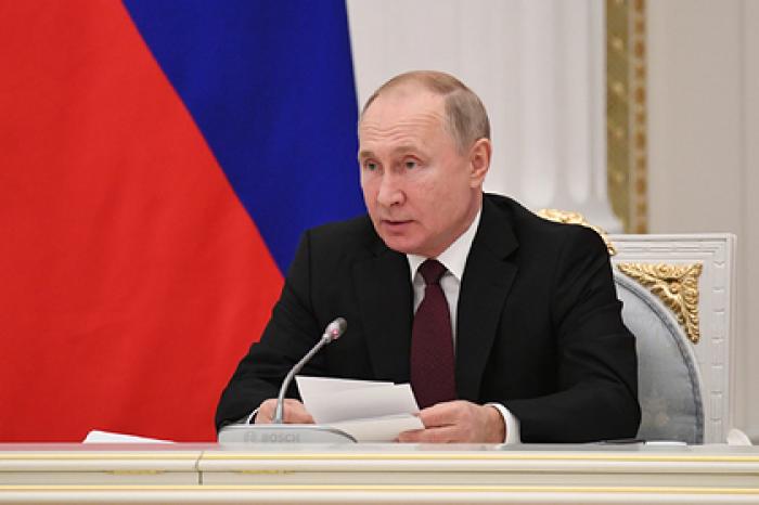 Путин уволил шесть генералов и двоих полковников