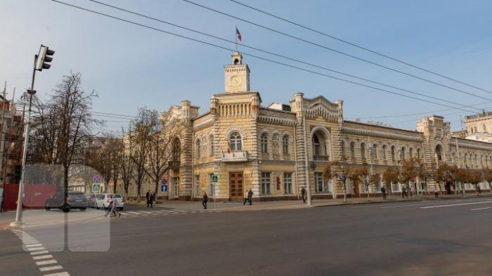 "Маленькие зарплаты" начальников муниципальных предприятий: некоторые цифры поражают (ДОКУМЕНТ)