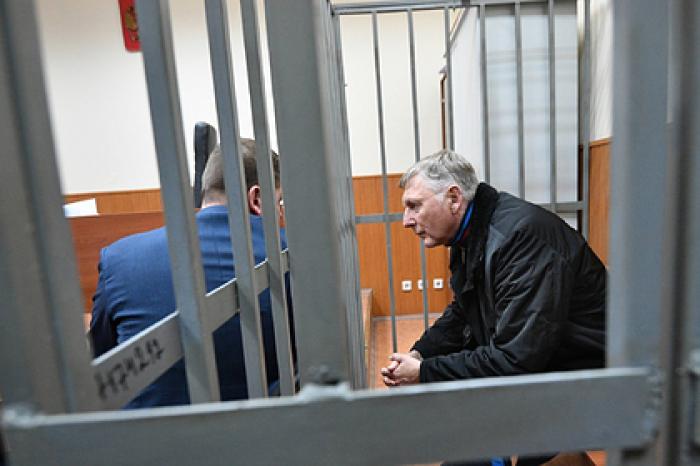 Раскрыта круговая порука в деле генерала российской таможни с золотыми слитками
