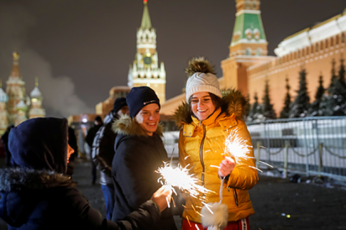 Россиянам напомнили о двухдневной рабочей неделе после Нового года
