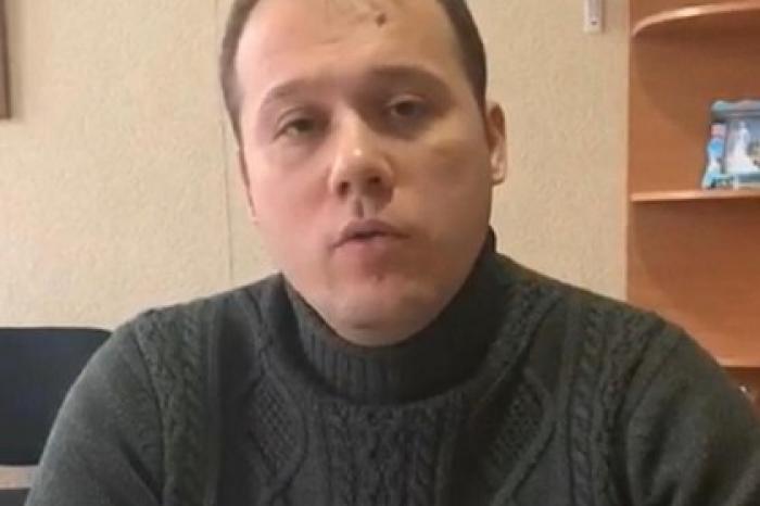«Учитель года» обматерил ученика за спор с депутатом на уроке