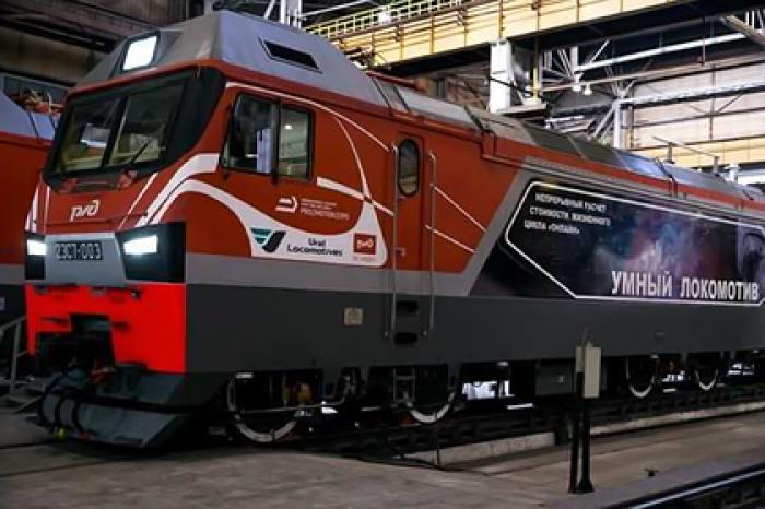 «Уральские локомотивы» поставят РЖД 22 электровоза серии 2ЭС7