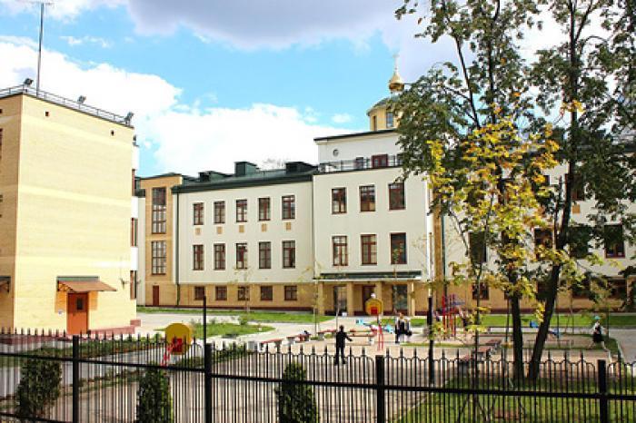 В России православная гимназия отказалась зачислить приемного ребенка-инвалида