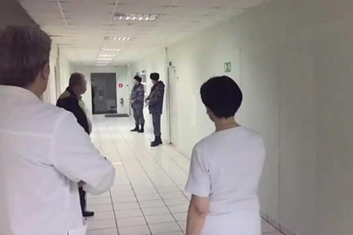 В столичный роддом из-за конфликта докторов с главврачом приехала Росгвардия