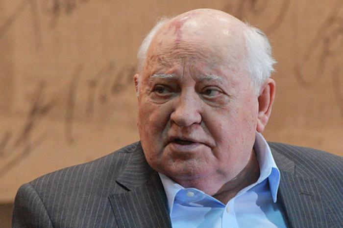 Горбачев призвал отказаться от длинных новогодних и майских каникул