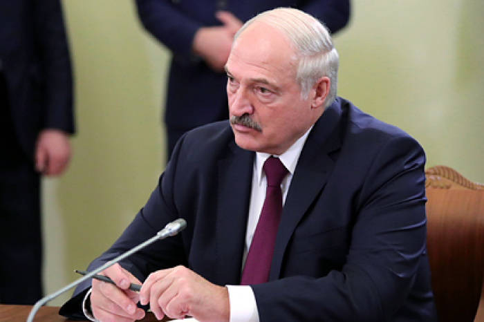 Лукашенко порассуждал о возможности построить Белоруссию без крови