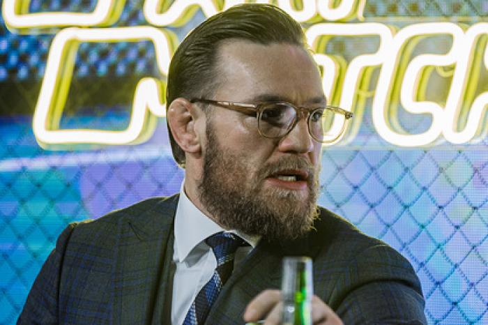 Макгрегор рассказал о немужском поступке Нурмагомедова