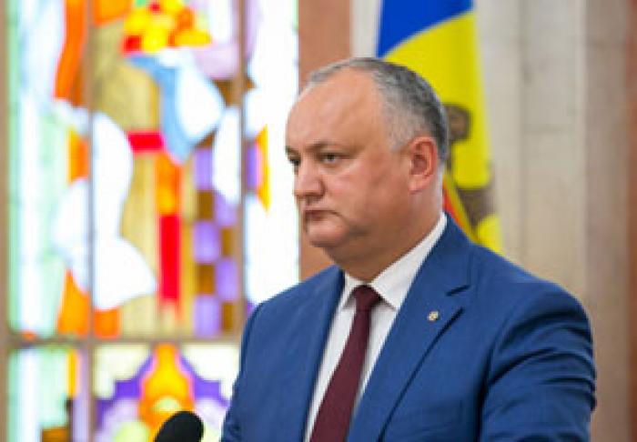 PREŞEDINTELE IGOR DODON A DECLARAT CĂ PRIORITATEA SA ESTE ÎNTOARCEREA LUI VLAD PLAHOTNIUC ÎN ŢARĂ ÎN CĂTUŞE