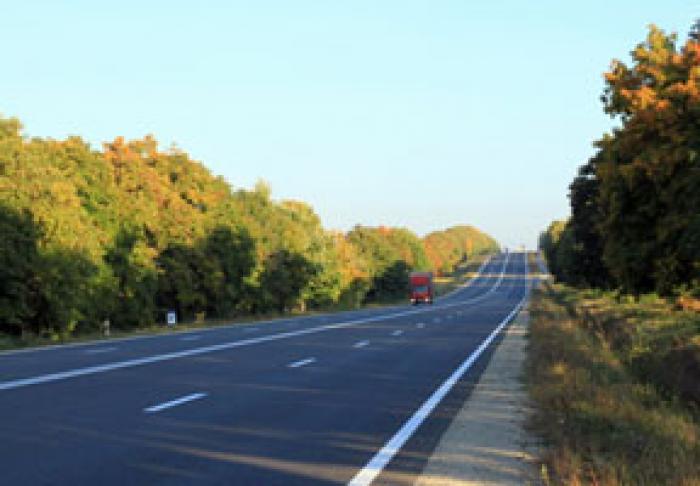 PREŞEDINTELE: PENTRU CONSTRUCŢIA ŞI REABILITAREA DRUMURILOR ÎN MOLDOVA SE VOR CHELTUI 8,7 MLRD. LEI