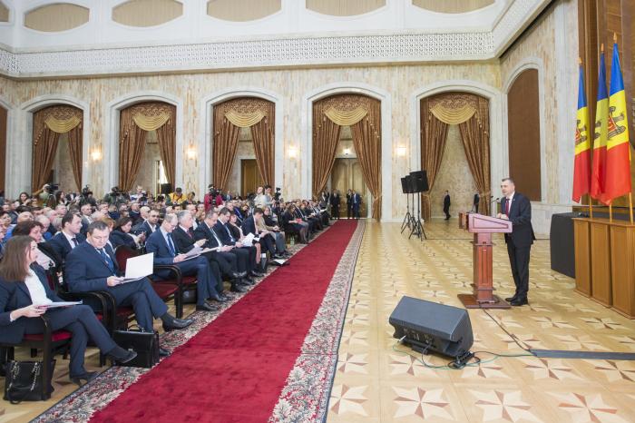 Premierul Ion Chicu a moderat reuniunea cu primarii din țară