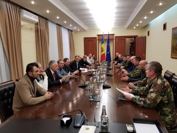 Prim-ministrul Ion Chicu a discutat cu un grup de veterani
