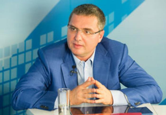 ​ RENATO USATÎI CONSIDERĂ CĂ VLAD PLAHOTNIUC PUTEA SĂ PIARDĂ PUTEREA CU MULT ÎNAINTE DE CRIZA DIN 2019