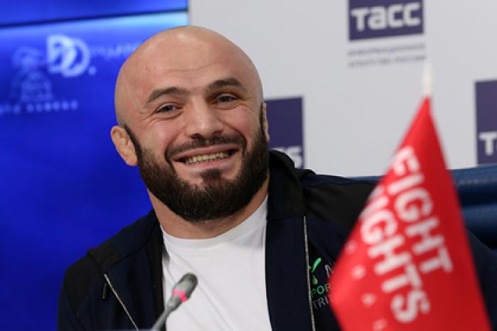 Следующий соперник Емельяненко обратился к арестованному бойцу