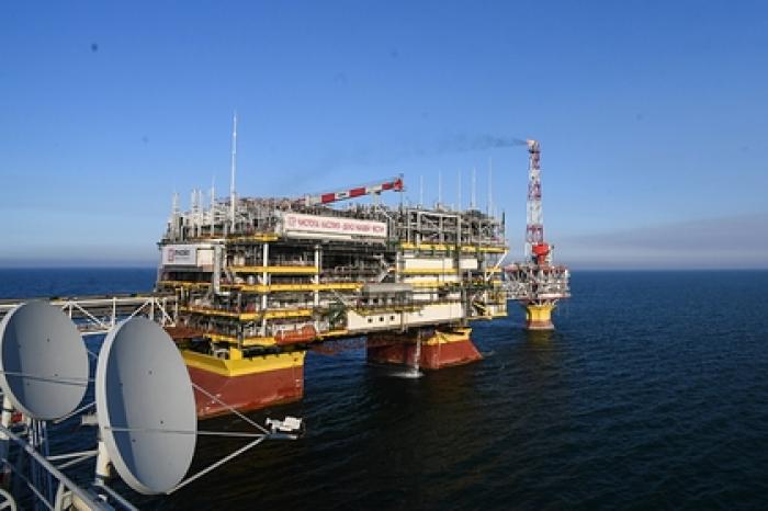 США помогли России заработать на нефти