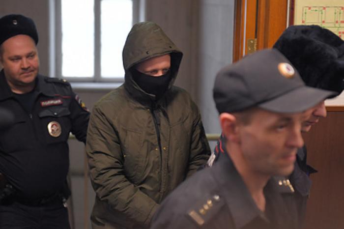 Суд арестовал первого полицейского по делу журналиста Голунова