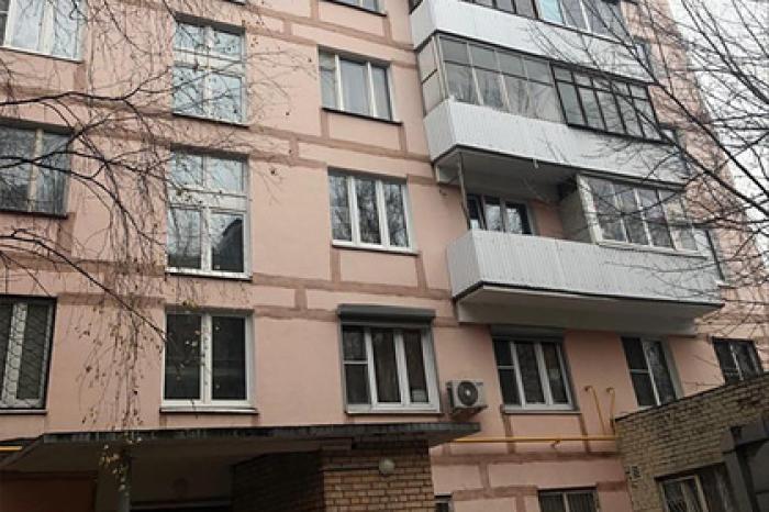 Сын российского олигарха показал свою съемную квартиру рядом с метро