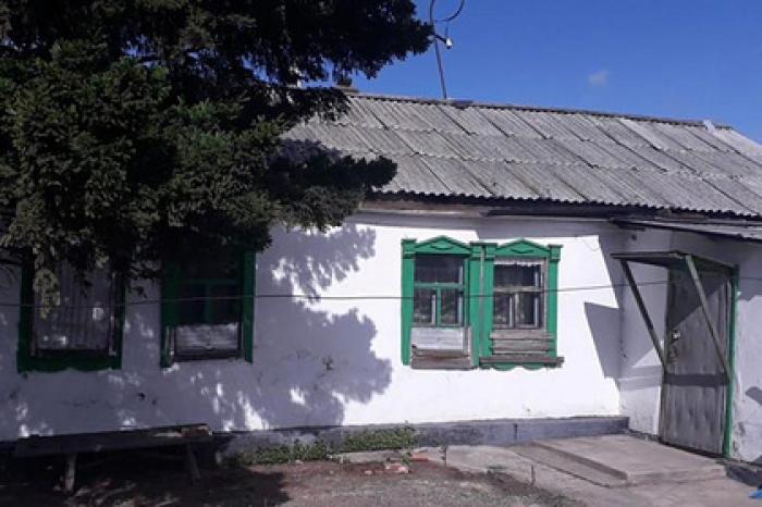 В России выставили на продажу дома из камыша и соломы