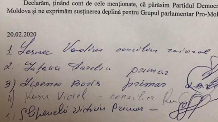 A început scindarea PDM în teritoriu. Mai mulţi primari şi consilieri democraţi părăsesc formaţiunea şi susţin grupul parlamentar PRO MOLDOVA