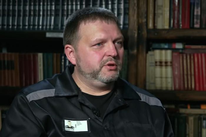 Бывший российский губернатор впал в немилость и начал шить мягкие игрушки