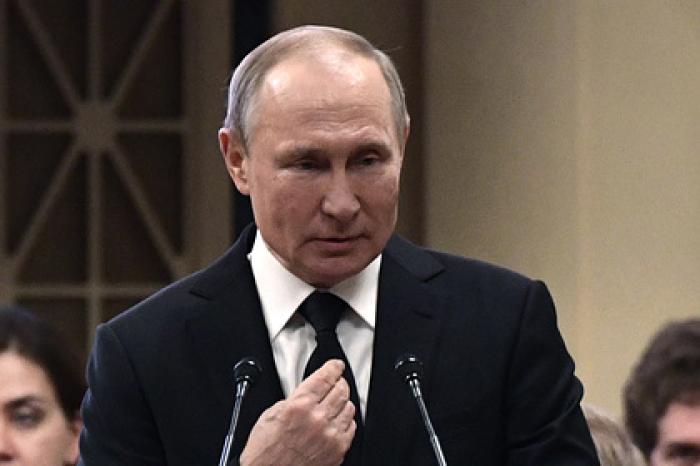 Фразу Путина «бабки-то где?» превратили в мем