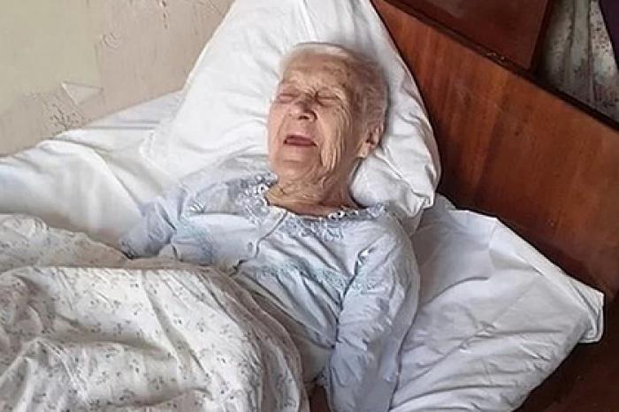 Мигранты поселились в квартире 93-летней россиянки и поили ее уксусом ради денег