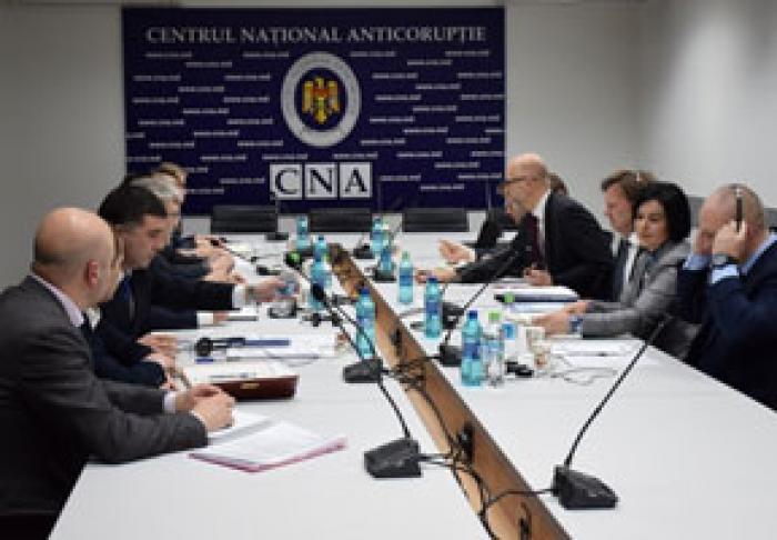 OAMENII LEGII AU DISCUTAT CU PARTENERII EUROPENI DESPRE INVESTIGAREA FRAUDEI BANCARE