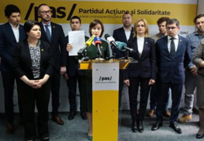 PAS A CRITICAT ACTIVITATEA GUVERNULUI CONDUS DE ION CHICU