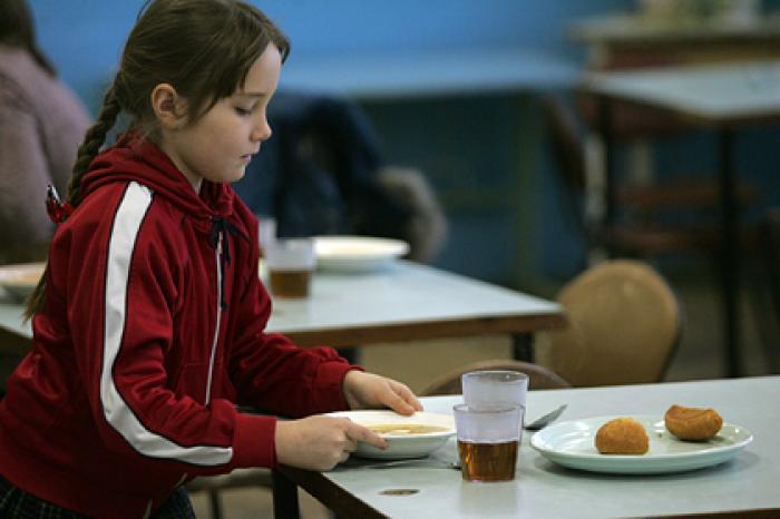 Подмосковным родителям устроят встречи с поставщиками школьного питания