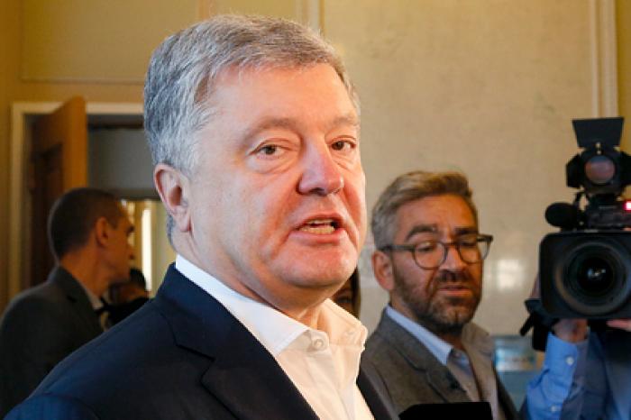 Порошенко назвал Путина опаснее коронавируса