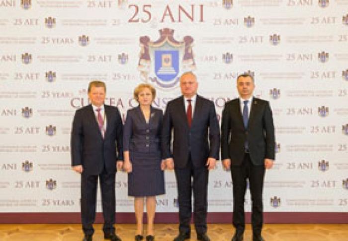 PREŞEDINTELE IGOR DODON: CURTEA CONSTITUŢIONALĂ ESTE CONSTITUITĂ DIN PERSOANE COMPETENTE, CARE NU SUNT IMPLICATE ÎN JOCURI POLITICE