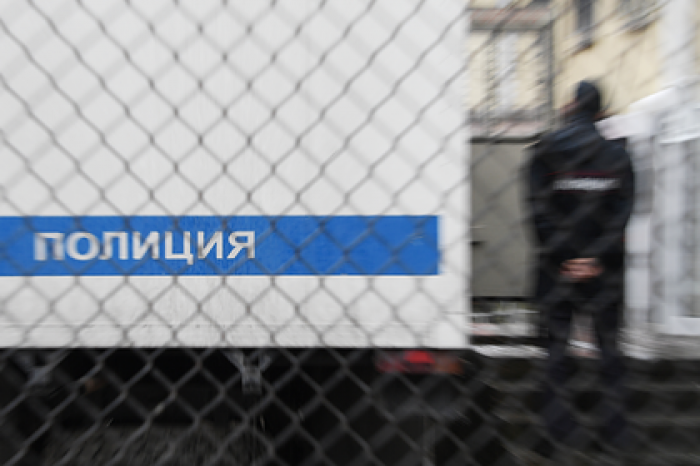 Пытавшегося зарезать учительницу российского школьника отправили в СИЗО